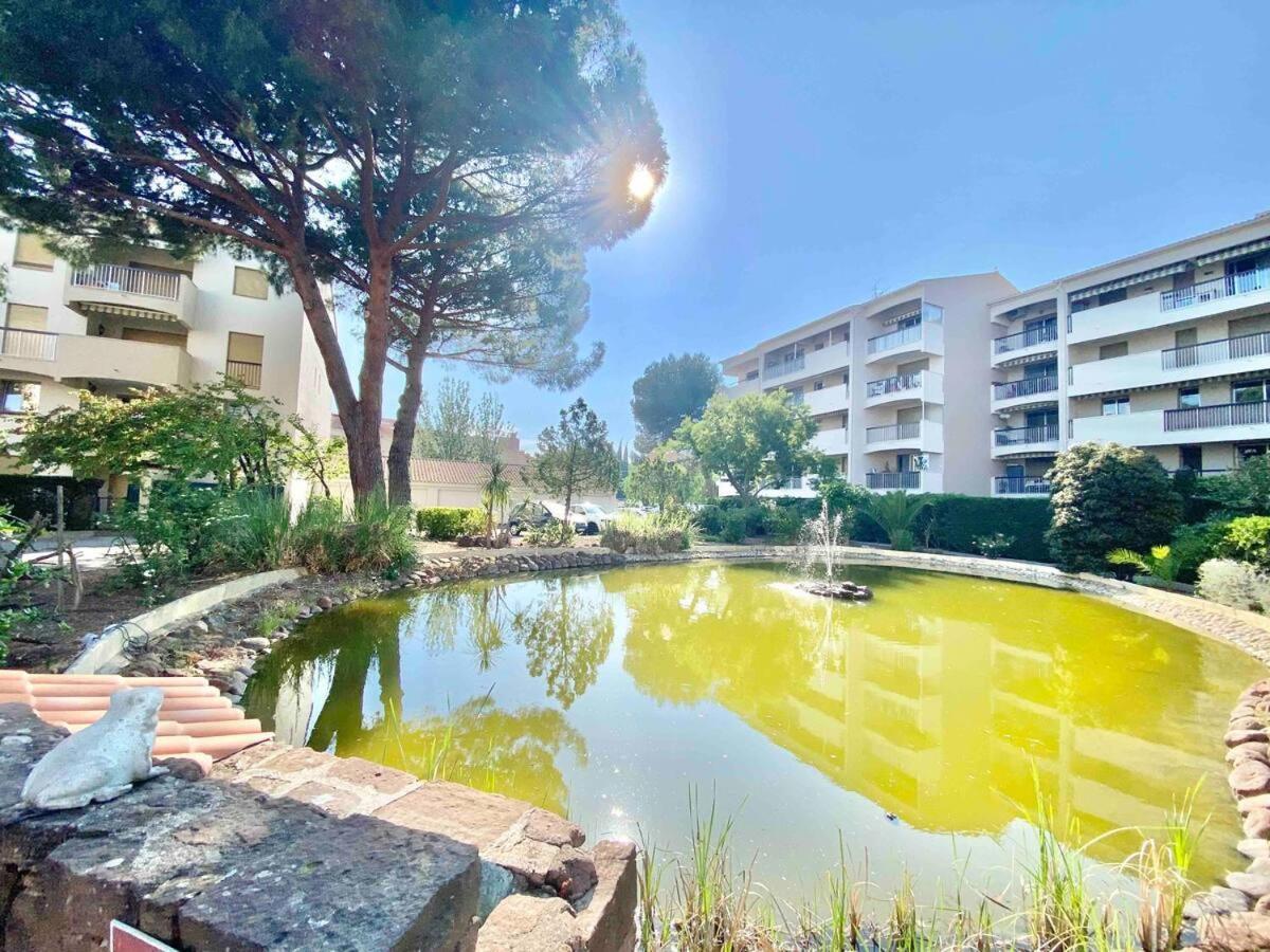 Appartement Climatise A 800M De La Plage Фрежус Екстер'єр фото